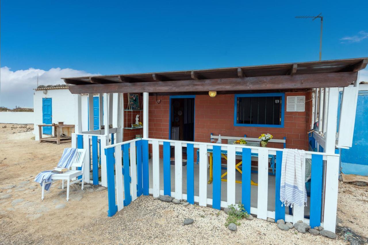 Cabin In Front Of Idyllic Majanicho Beach Dış mekan fotoğraf